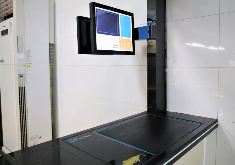 智慧食堂方案中搭載著視覺結(jié)算系統(tǒng)的智能結(jié)算臺 智慧食堂方案中搭載著視覺結(jié)算系統(tǒng)的智能結(jié)算臺