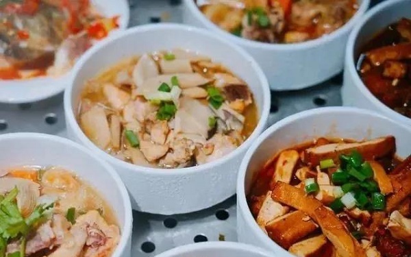 社區食堂訂餐能干嘛?是自己搭建訂餐平臺好還是加盟好? 社區食堂訂餐能干嘛?是自己搭建訂餐平臺好還是加盟好?