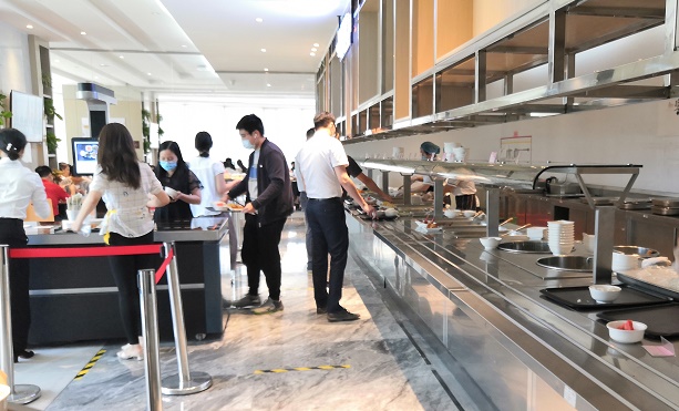 智慧食堂讓企業(yè)食堂變得更加信息化、智能化、便捷化! 智慧食堂讓企業(yè)食堂變得更加信息化、智能化、便捷化!