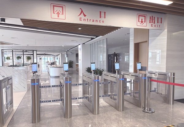 人臉智能道閘 人臉智能道閘