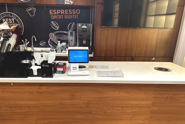 人臉點餐收銀機